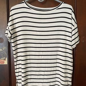 Simple striped top